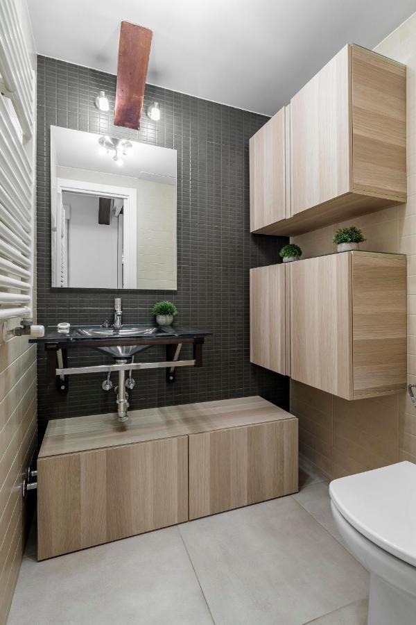 Charming Tirso De Molina III Apartment มาดริด ภายนอก รูปภาพ