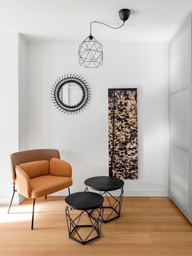 Charming Tirso De Molina III Apartment มาดริด ภายนอก รูปภาพ